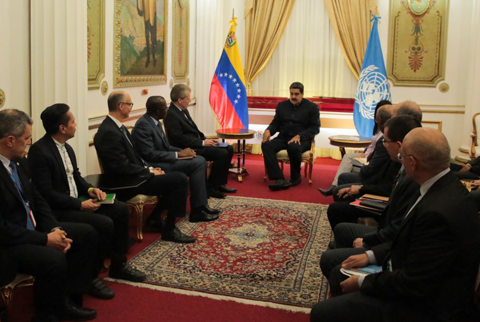 Presidente Maduro con representantes de la ONU