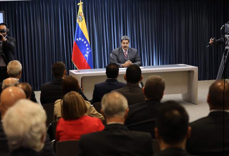 Ejecutivo evalúa mecanismos para crear nuevo sistema cambiario y de comercialización