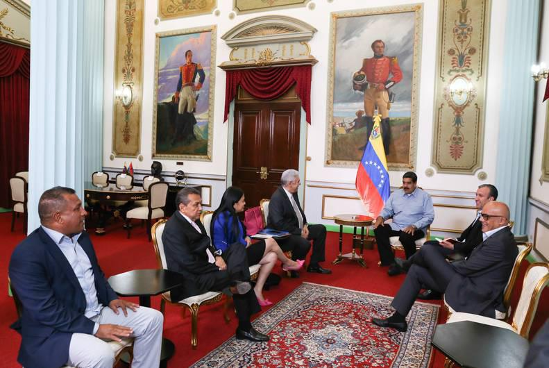 El Presidente Maduro se reunió con Gobernadores de la oposición