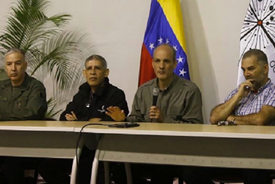 Ricardo Menendez en la EVP